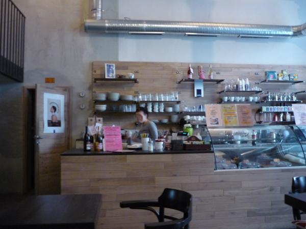 Long Tale Café bar
